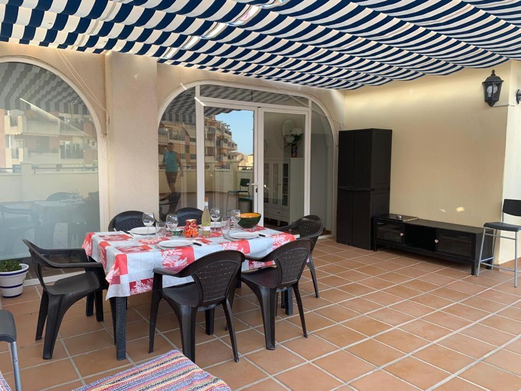 Appartamento Encantador Piso Con Terraza Y Piscina Benalmádena Esterno foto